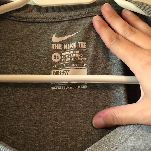 Nike dryfit Tshirt - Picture 2 of 2